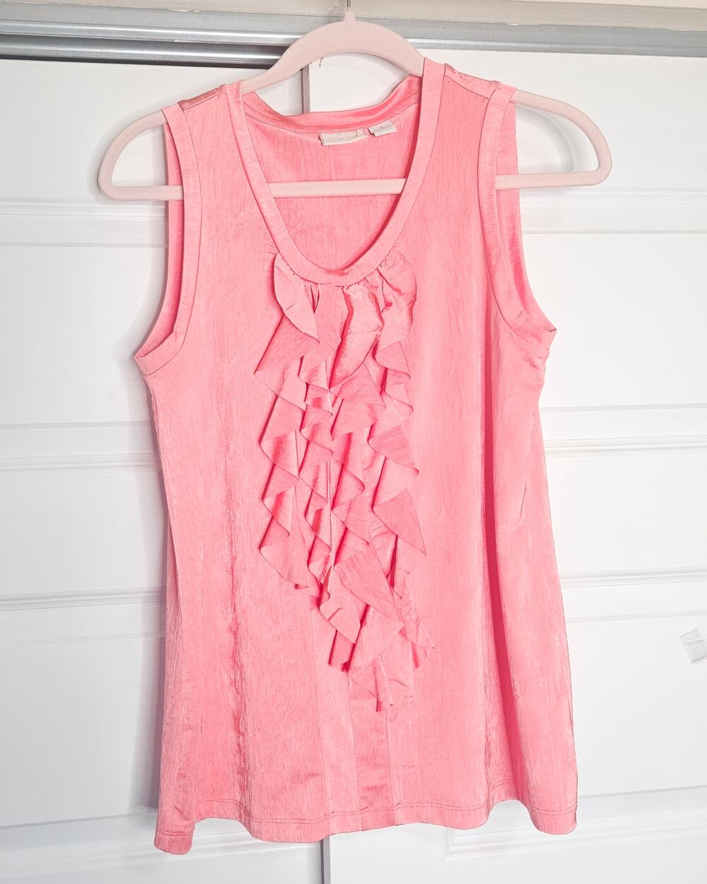 Chico's Coral Ruffle Front Sleeveless Tank Top Size 1 (Medium)